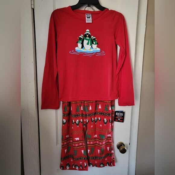 NWT Penguin Kids Holiday Pajama Set - Picture 2 of 3